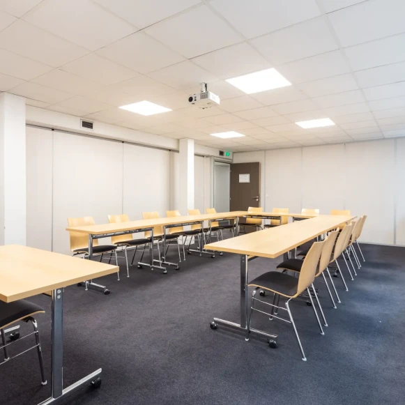 Bureau privé 11 m² 2 postes Coworking Rue des Petits Hôtels Paris 75010 - photo 11