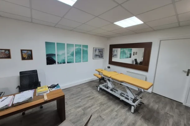 Bureau privé - 74410 - 2 postes - 500€