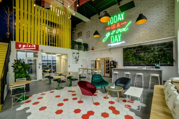 Bureau privé - 93130 - 4 postes - 900€