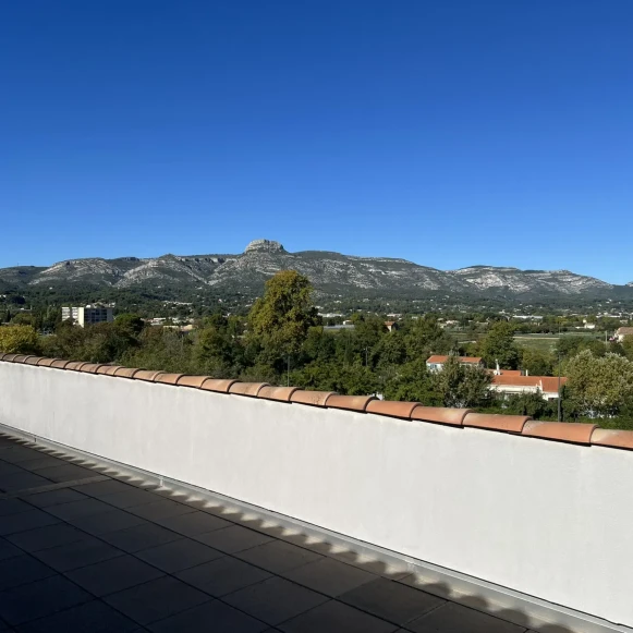 Bureau privé 10 m² 1 poste Location bureau Route de Gémenos Aubagne 13400 - photo 6