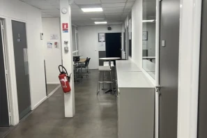 Espace indépendant - 92120 - 4 postes - 600€