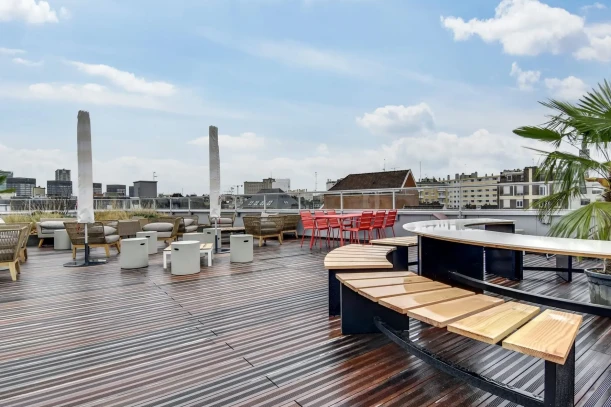 Bureau privé - 59800 - 6 postes - 2400€