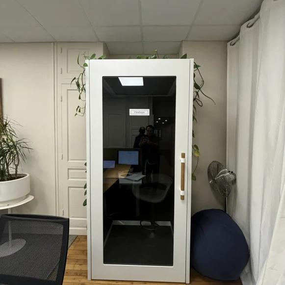 Bureau privé 30 m² 6 postes Location bureau Rue de la Bienfaisance Paris 75008 - photo 3