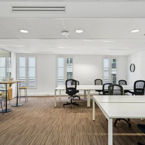 Espace indépendant 80 m² 16 postes Location bureau Rue Saint-Marc Paris 75002 - photo 8