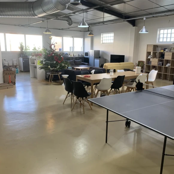 Bureau privé 14 m² 1 poste Coworking Rue des Sorins Montreuil 93100 - photo 3