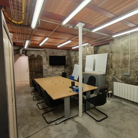 Open Space  4 postes Location bureau Rue des Bernardins Paris 75005 - photo 3