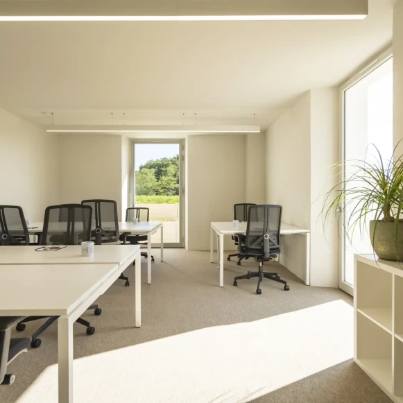 Bureau privé 33 m² 10 postes Coworking Rue Francis Jammes Biarritz 64200 - photo 1
