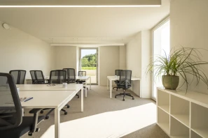 Open Space - 64200 - 10 postes - 190€