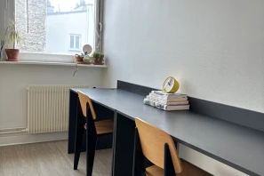 Open Space - 75010 - 10 postes - 350€