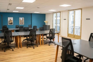 Bureau privé - 75008 - 3 postes - 1739€