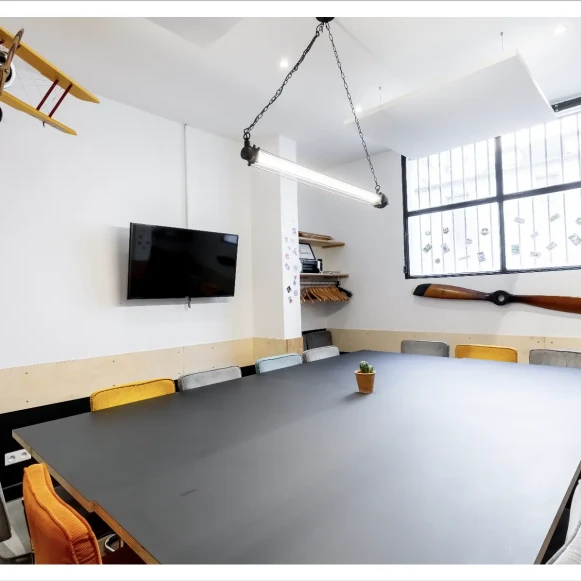 Bureau privé 46 m² 16 postes Coworking Rue du Dahomey Paris 75011 - photo 6