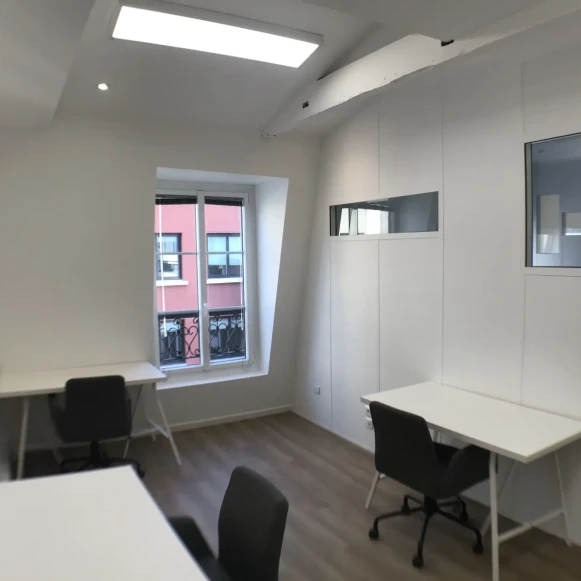 Bureau privé 10 m² 4 postes Coworking Boulevard Victor Hugo Clichy 92110 - photo 1