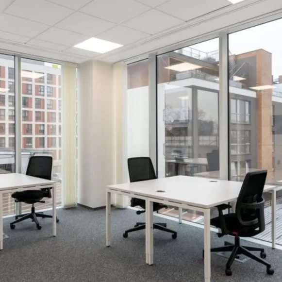 Bureau privé 15 m² 3 postes Location bureau Rue de Finlande Colombier-Saugnieu 69125 - photo 2