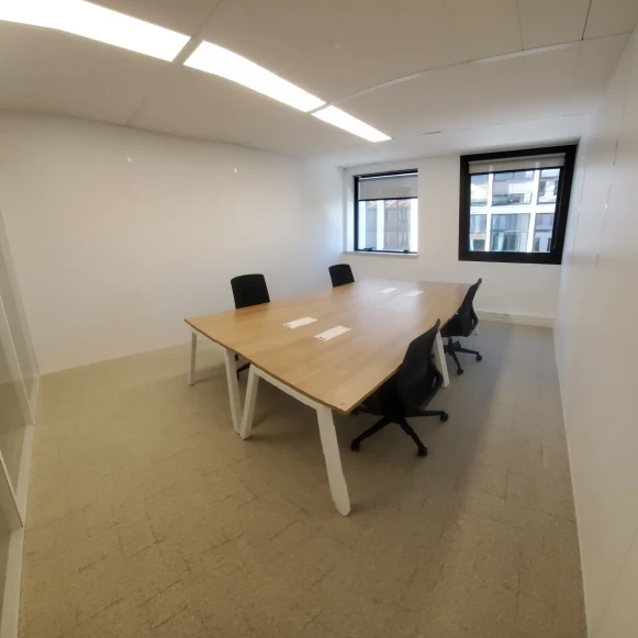 Bureau privé 16 m² 4 postes Coworking Rue Victor Hugo Levallois-Perret 92300 - photo 3