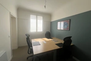 Bureau privé - 75008 - 3 postes - 1400€