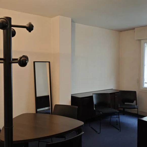 Bureau privé 25 m² 3 postes Coworking Rue le Sueur Paris 75016 - photo 4