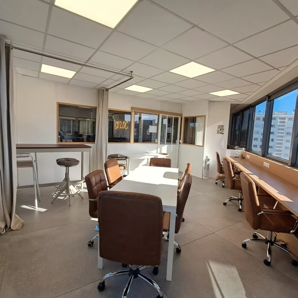 Bureau privé 50 m² 8 postes Coworking Avenue Jean Jaurès Joinville-le-Pont 94340 - photo 13