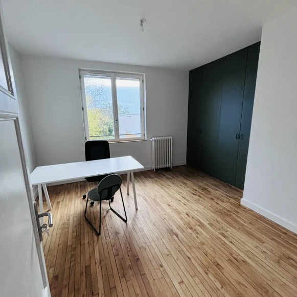 Bureau privé 15 m² 3 postes Location bureau Le Bourg Soussac 33790 - photo 2