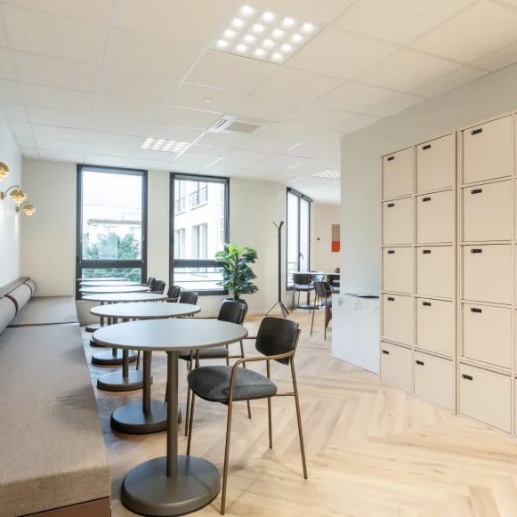 Espace indépendant 480 m² 72 postes Location bureau Rue de Monceau Paris 75008 - photo 6