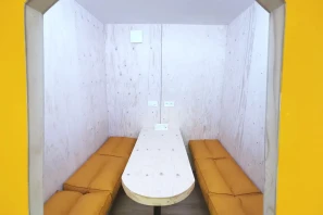 Open Space - 44570 - 8 postes - 190€