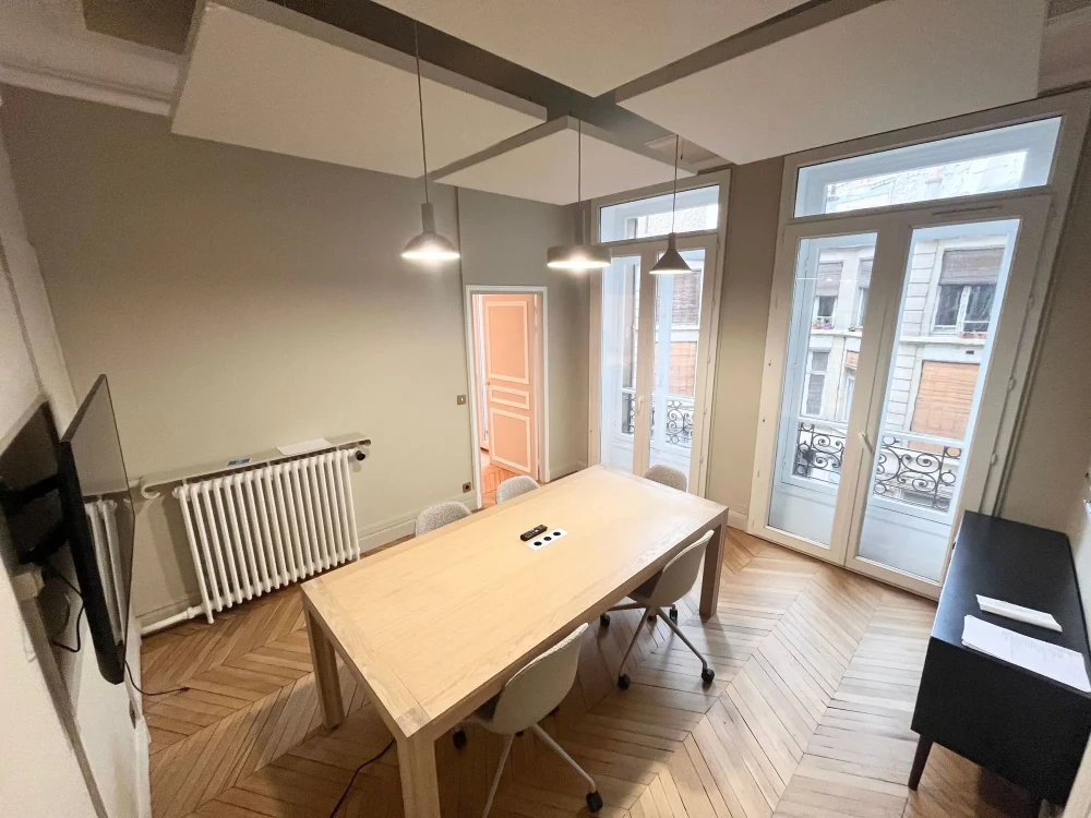 Bureau privé - 75010 - 10 postes - 4500€