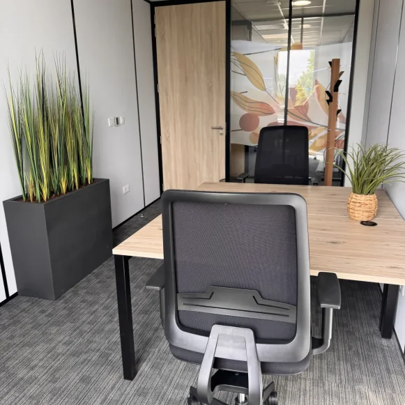Espace indépendant 475 m² 40 postes Coworking Boulevard Ampère Chauray 79180 - photo 4