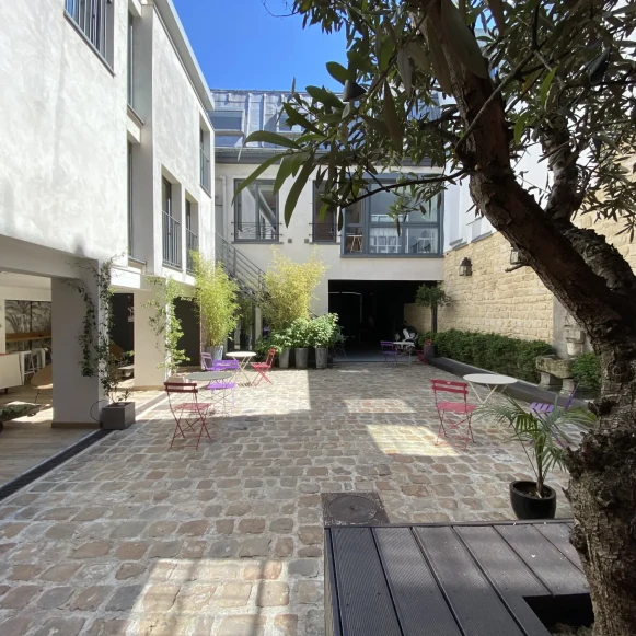 Bureau privé 11 m² 4 postes Coworking Boulevard Victor Hugo Clichy 92110 - photo 2