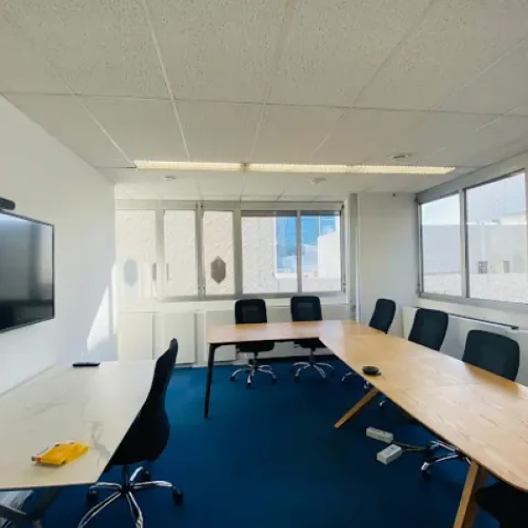 Bureau privé 35 m² 8 postes Coworking Boulevard Eugène Deruelle Lyon 69003 - photo 5