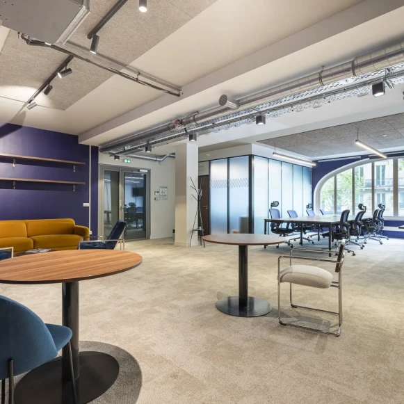 Espace indépendant 180 m² 26 postes Location bureau Boulevard de Sébastopol Paris 75001 - photo 3