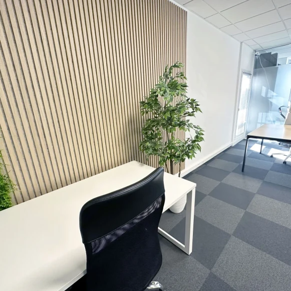 Bureau privé 17 m² 4 postes Location bureau Promenade des Anglais Nice 06200 - photo 2