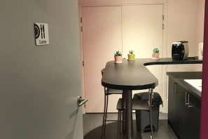 Bureau privé - 26300 - 1 poste - 550€