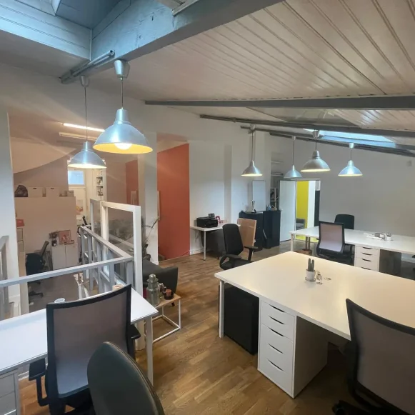 Bureau privé 200 m² 9 postes Location bureau Passage du Bureau Paris 75011 - photo 1