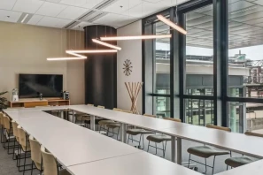 Bureau privé - 69003 - 4 postes - 1763€