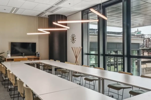 Bureau privé - 69003 - 15 postes - 6611€