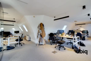 Espace indépendant - 75008 - 42 postes - 34860€