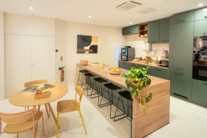 Bureau privé - 33000 - 8 postes - 3600€