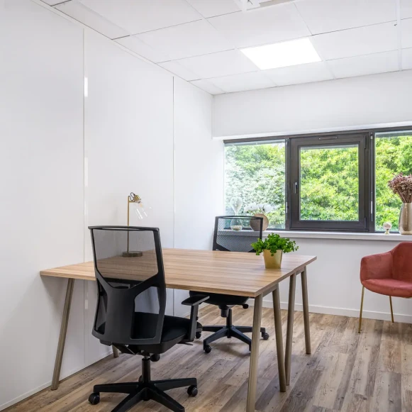 Bureau privé 10 m² 1 poste Coworking Boulevard Albert Einstein Nantes 44300 - photo 1