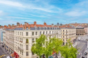 Espace indépendant - 69001 - 26 postes - 10400€