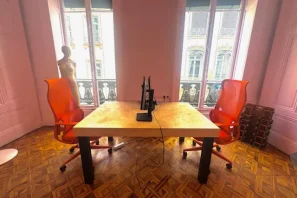 Bureau privé - 69001 - 4 postes - 1350€
