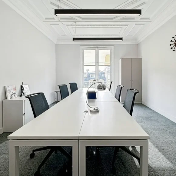 Bureau privé 32 m² 9 postes Coworking Avenue Kléber Paris 75016 - photo 9