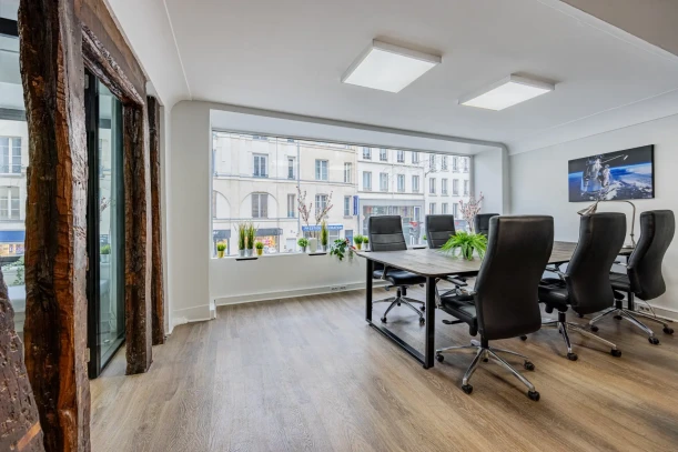 Espace indépendant - 75012 - 16 postes - 8000€