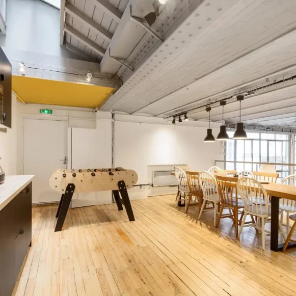 Espace indépendant 145 m² 20 postes Location bureau Rue Saint-Didier Paris 75016 - photo 4