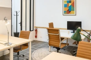 Bureau privé - 75010 - 7 postes - 3300€
