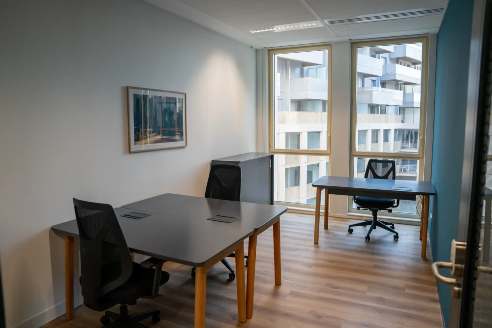 Bureau privé - 33800 - 1 poste - 708€