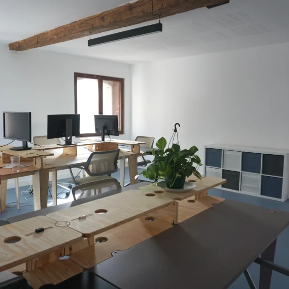 Bureau privé 29 m² 8 postes Location bureau Cours Julien Marseille 13006 - photo 2