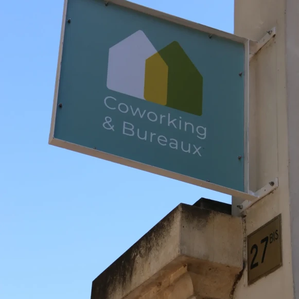 Open Space  6 postes Location bureau Cours Mirabeau Marignane 13700 - photo 7