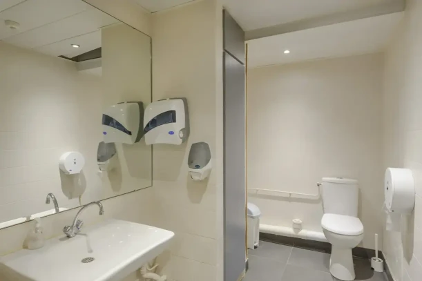 Bureau privé - 94260 - 2 postes - 500€