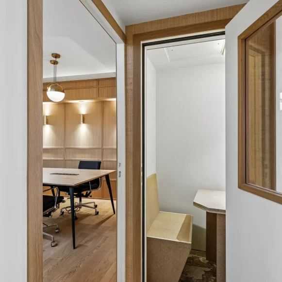 Bureau privé 12 m² 3 postes Location bureau Rue de Rouen Paris 75019 - photo 5