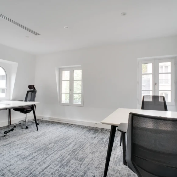 Espace indépendant 100 m² 14 postes Location bureau Rue Ballu Paris 75009 - photo 5