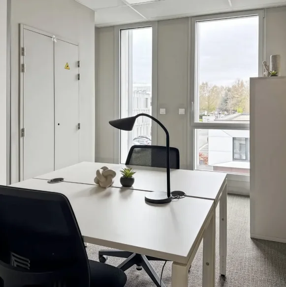 Bureau privé 10 m² 3 postes Location bureau Rue Denis Papin Villeneuve-d'Ascq 59650 - photo 9